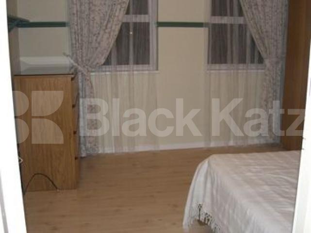 			UNDER OFFER, 4 Bedroom, 1 bath, 1 reception House			 Northwold Road, Clapton